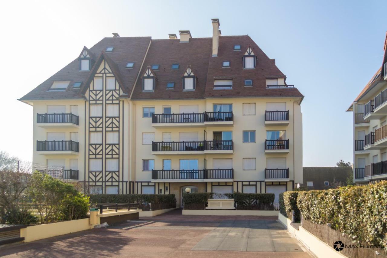 Studio Moderne Acces Plage, Piscine Et Tennis Cabourg Kültér fotó