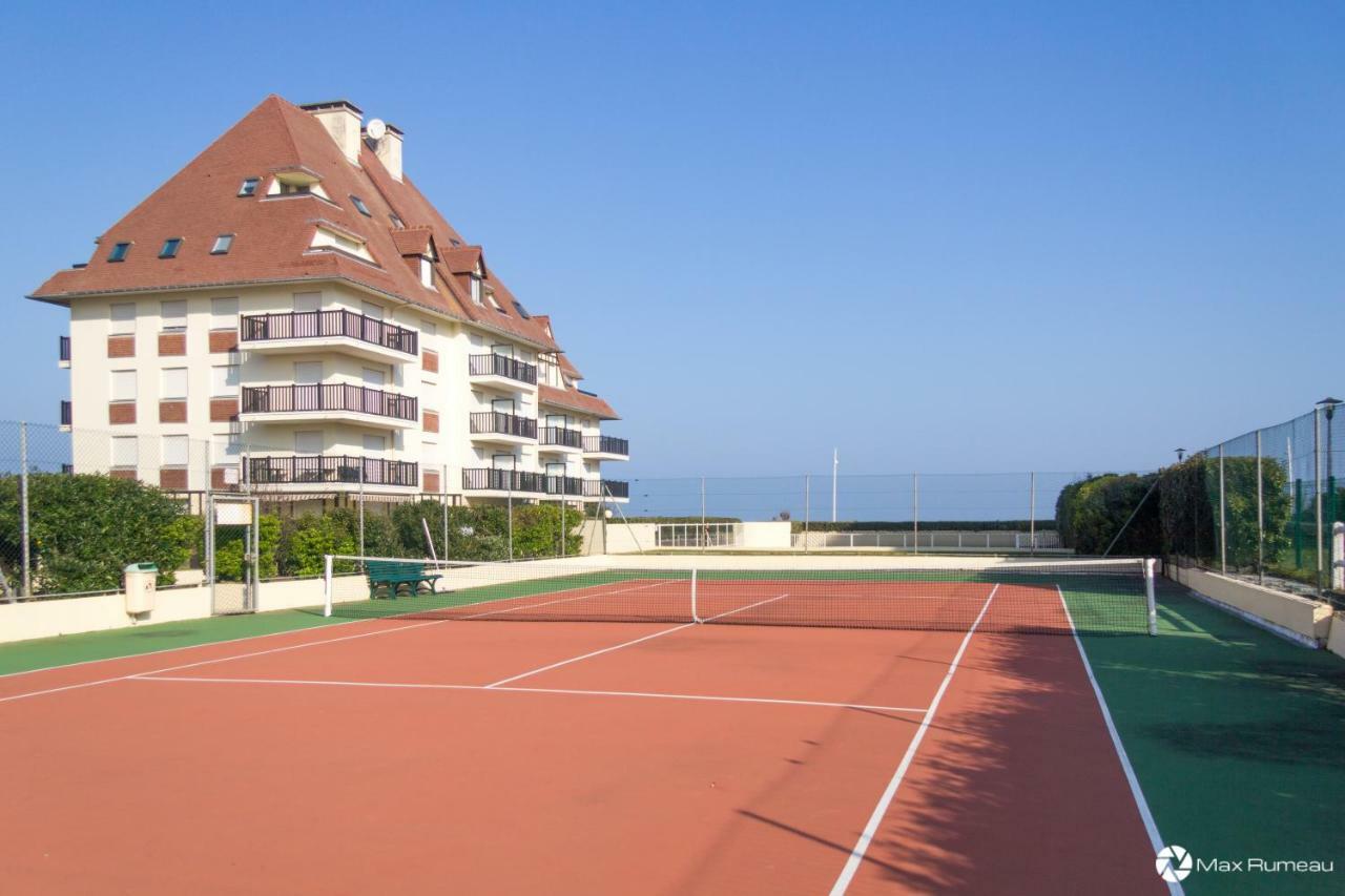 Studio Moderne Acces Plage, Piscine Et Tennis Cabourg Kültér fotó